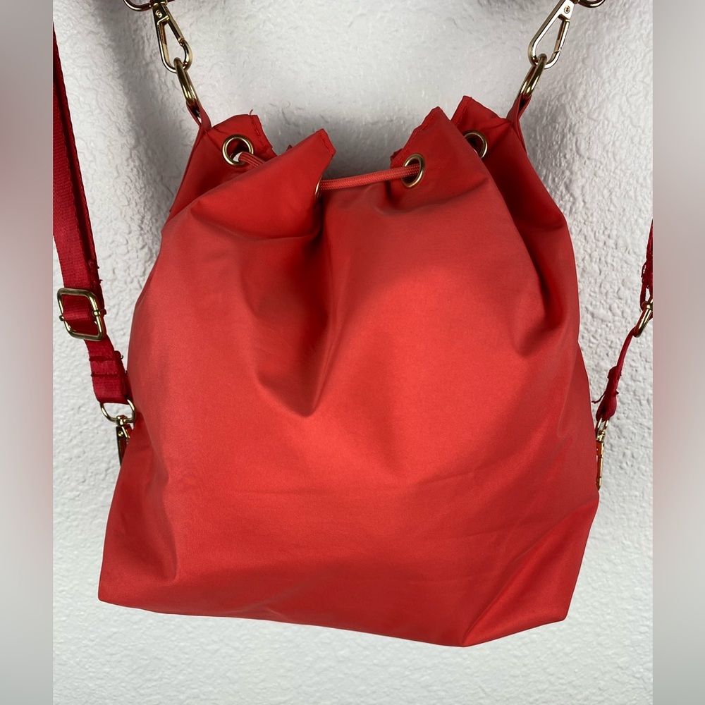 Kedzie Aries Convertible Bucket Bag fade red back pack adjustable straps - Picture 8 of 16